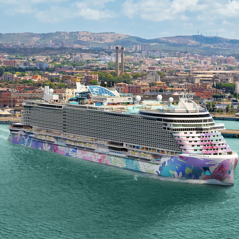 Photo of Norwegian Bella