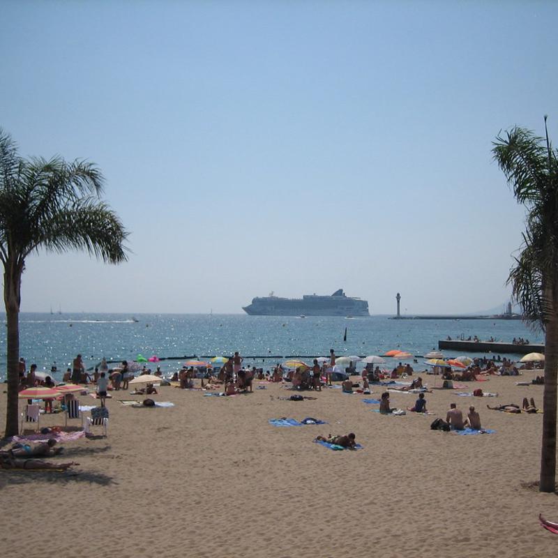 IgluCruise.Application.ViewModels.Shared.WebImageViewModel?.Description