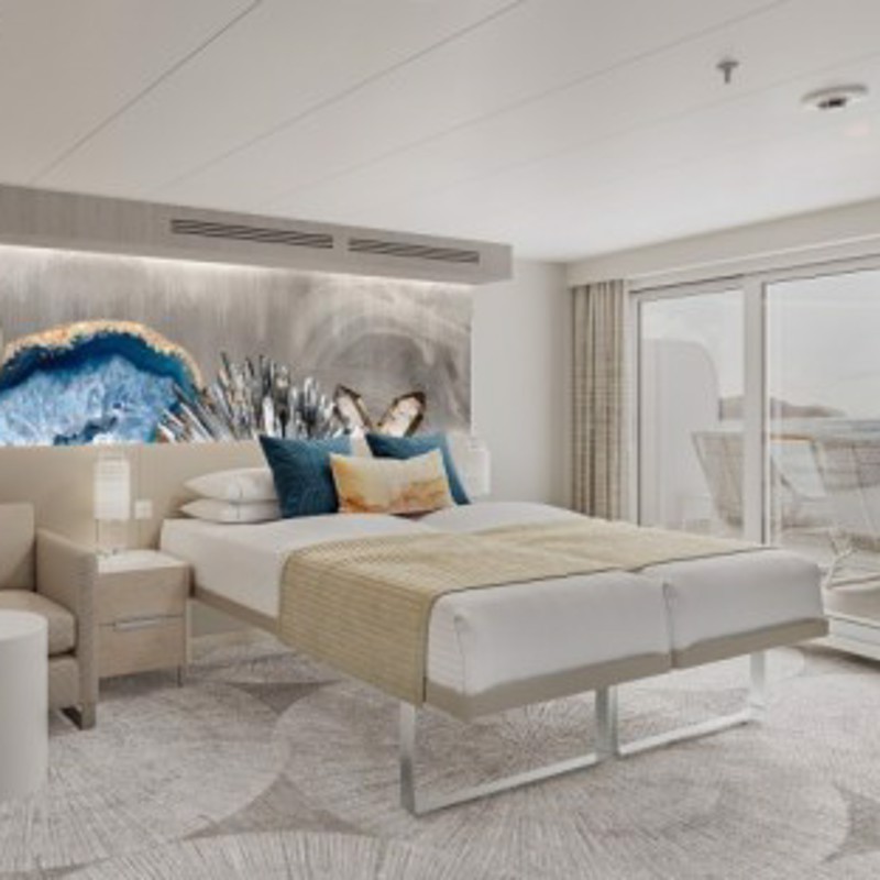 Norwegian Viva - Family Suite with Master Bedroom