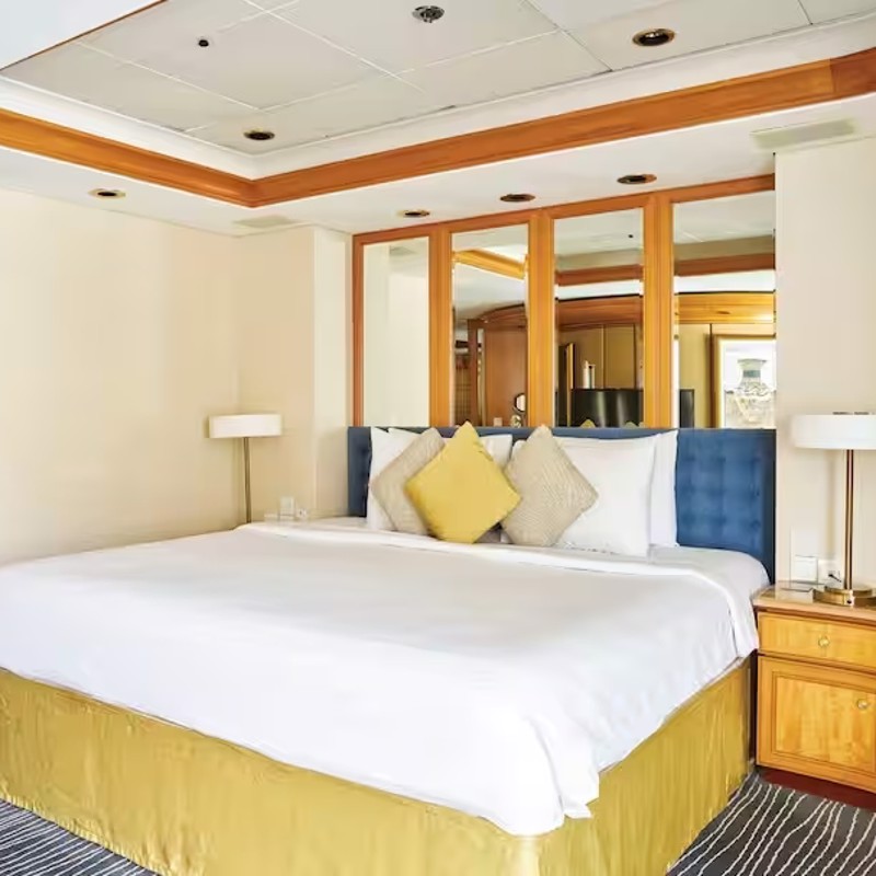 Royal Suite with Balcony - Marella Discovery 2