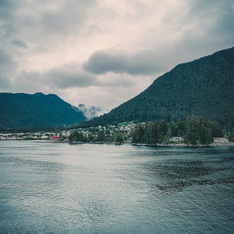 IgluCruise.Application.ViewModels.Shared.WebImageViewModel?.Description