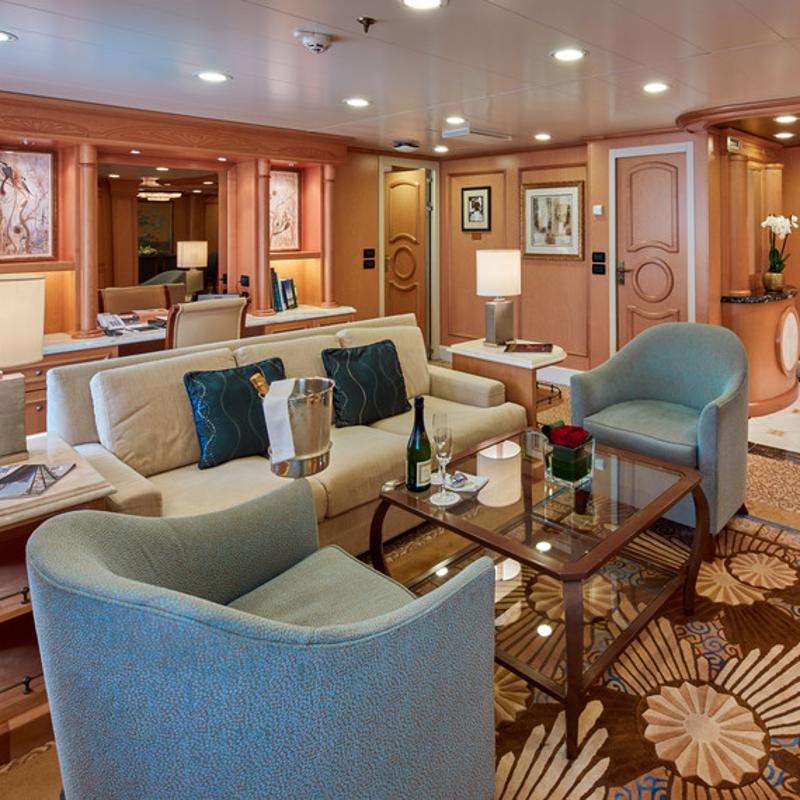 Master Suites - Cunard Queen Elizabeth