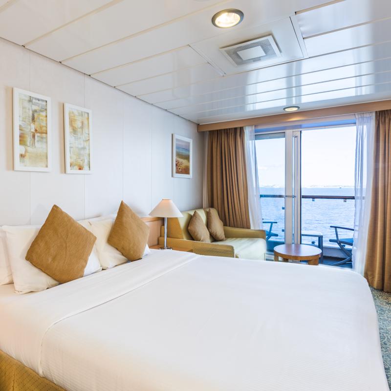 Family Outside Deluxe with Balcony - Pullmantur Zenith