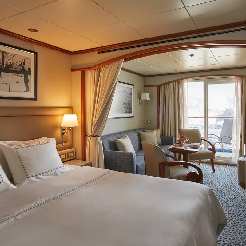 Deluxe Veranda Suite - Silver Cloud
