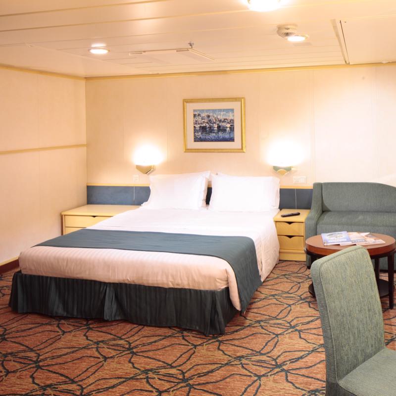 Cabins on Grandeur of the Seas | IgluCruise