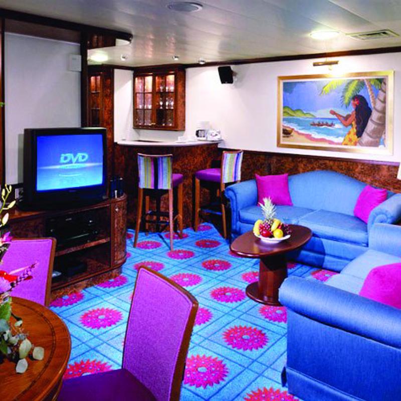 Owner's Suite with Large Balcony - Norwegian Sky